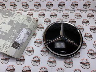 A1648880411, A 164 888 04 11 Емблема в решітку радіатора з Disctonic Mercedes CLA C117 / GLA X156 / ML W164 / W166 / GL X164 / X166 / SLK R172 / A W176 / GLK X204 / E C207 / W212 / CL C216 / CLS C218 / SL R230 / R231 / R W251