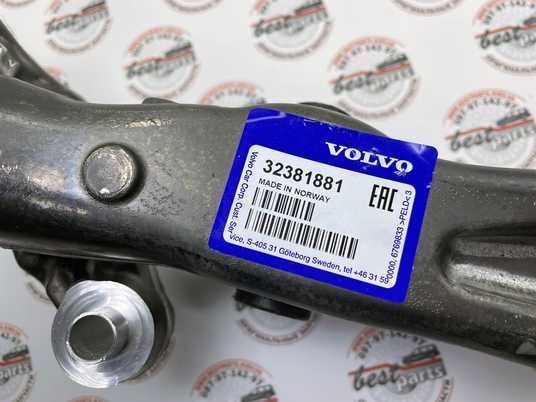32381881 Рычаг передний нижний правый Volvo XC90 (16-) / XC60 (18