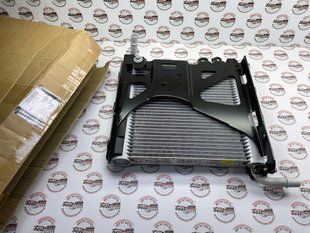 LR181758 Додатковий радіатор правий Range Rover Velar L560