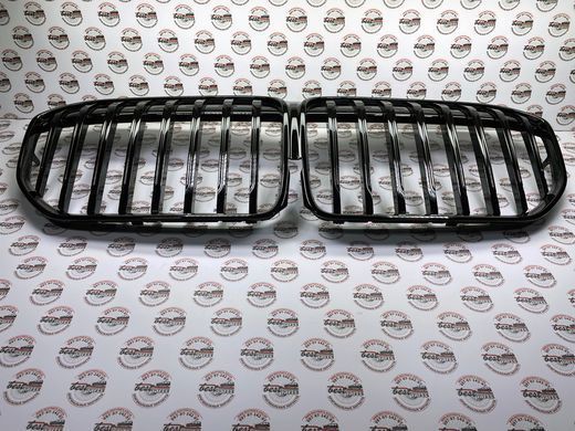 51138096133, 51 13 8 096 133 Решетка радиатора (ноздри) рестайл черная BMW 7 G11/G12