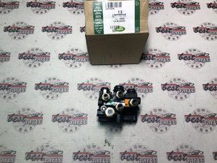 LR070246 Блок клапанов подвески задний Range Rover Vogue L405 / Sport L494