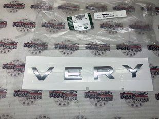 LR063642 Надпись на крышку капота "very" atlas Land Rover Discovery Sport L550