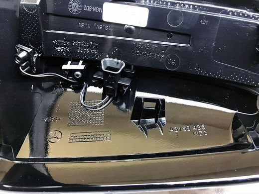 A2128100079, A 212 810 00 79 Накладки корпуса зеркала с поворотником черные к-т Mercedes CLA C117 / GLA X156 / A W176 / C W204 / E C207/W212 / CLS C218 / B W242/W246