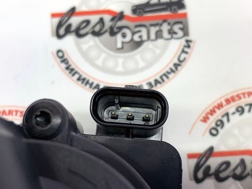 LR039070 Помпа (насос) дополнительного обогревателя (Webasto) Range Rover Vogue L405 / Sport L494 / Velar L560 / Land Rover Discovery 5 L462