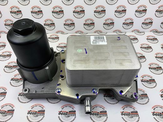 LR113200 Масляный радиатор в сборе с корпусом фильтра 4.4 Diesel Range Rover Vogue L322/L405 / Sport L494