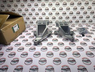 VPLKP0496 Крепеж левой боковой подножки к-т Range Rover Vogue L460 / Sport L461