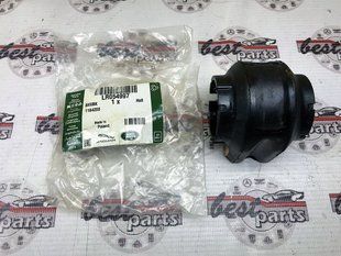 LR054997 Втулка переднього стабілізатора Range Rover Vogue L405 / Land Rover Discovery 5 L462