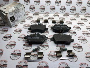 A0084202320, A 008 420 23 20 Колодки тормозные задние Mercedes CLA C117 / GLA X156 / A W176