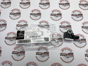 A1668210151, A 166 821 01 51 Датчик ускорения Mercedes ML/GLE W166/C292 / GL/GLS X166 / CLA C117 / GLA X156 / A W176 / B W242/W246 / V W447/W448 / G W463