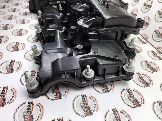 LR166213 Колектор впускний лівий Range Rover Vogue L322 / L405 / Sport L320 / L494 / Velar L560 / Land Rover Discovery 4/5 L319 / L462