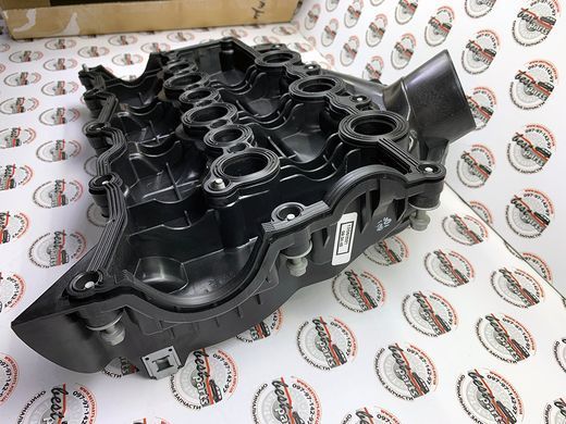 LR166213 Колектор впускний лівий Range Rover Vogue L322 / L405 / Sport L320 / L494 / Velar L560 / Land Rover Discovery 4/5 L319 / L462