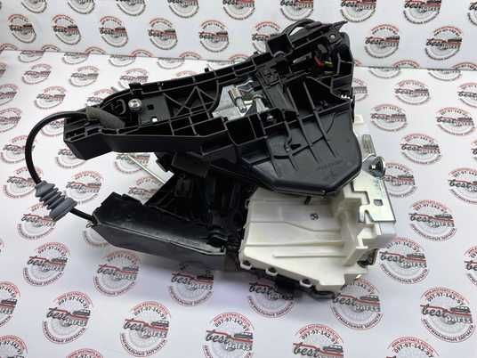 A1647201935, A 164 720 19 35 Замок передней левой двери KeyLess-Go