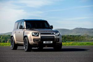Вже відомо, коли випустять електричний Land Rover Defender