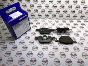 32373150 Колодки гальмівні передні Volvo V50 (-12) / S40 (-12) / S70 (-13) / C30 (-13)