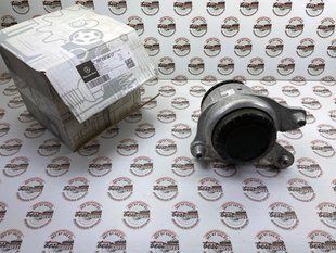 A2052406817, A 205 240 68 17 Подушка (Опора) двигателя левая Mercedes M651 / C W205