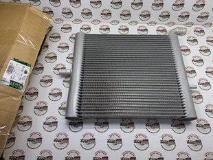 LR062670 Радиатор охлаждения дополнительный Range Rover Vogue L405 / Sport L494