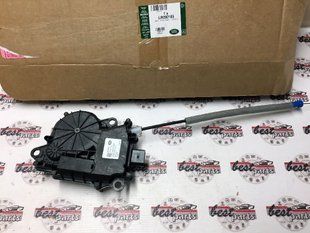 LR090185 Актуатор заднего нижнего левого замка багажника Range Rover Vogue L405 / Sport L494 / Land Rover Discovery Sport L550