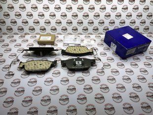 32438067 Колодки гальмівні передні Volvo XC90 (16-) / XC60 (18-) / XC40 (18-) / V90 CC (17-) / V90 (17-) / V60 CC (19-) / V60 (19-) / S90L (19-) / S90 (17-) / S60 (19-)