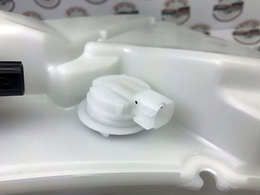 LR110609 Бачок омывателя лобового стекла с омывателем фар Range Rover Vogue L405 / Sport L494 / Land Rover Discovery 5 L462