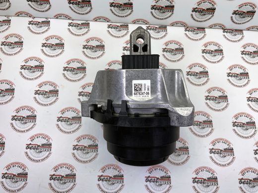 22116878247, 22 11 6 878 247 Подушка (опора) двигателя левая BMW B57 / 3 G20/G21 / 5 G30/G31 / 6 G32 / 7 G11/G12 / 8 G14/G15/G16 / X1 U11/U12 / X2 U10 / X3 G01 / X4 G02/ / X5 G05 / X6 G06 / X7 G07