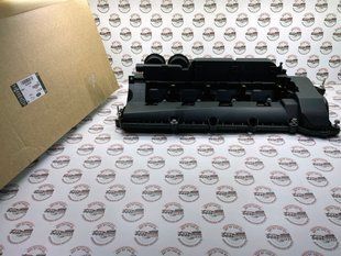 LR187029 Кришка клапанна з прокладкою в зборі права 5.0 Supercharger Range Rover Vogue L322 / L405 / Sport L320 / L494 / Land Rover Discovery 3/4 L319 / Defender L663