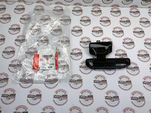 LR129714 Повторювач (Покажчик) повороту лівого бокового дзеркала Land Rover Defender L663