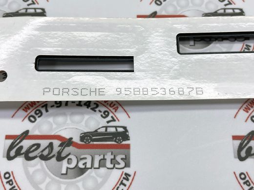95B853687B, 95B 853 687 B Надпись на крышку багажника "Porsche" темно-серый Porsche Macan 95B-2