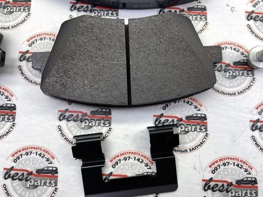 32276931 Колодки гальмівні передні 17" USA Volvo EX40 (25-) / XC40 (18-)