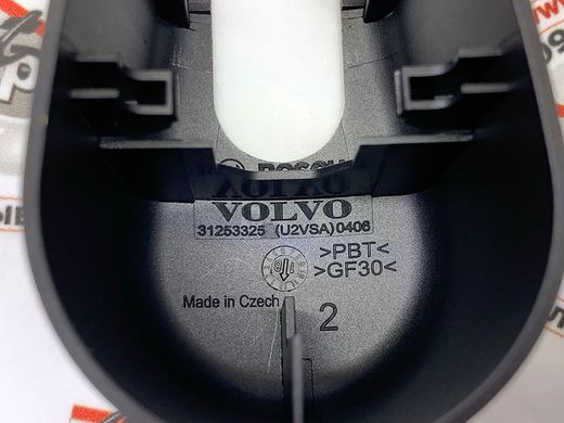 31253325 Крышка держателя дворника (стеклоочистителя) заднего стекла Volvo XC90 (16-) / V90 CC (17-) / V90 (17-) / V60 CC (-18) / V60 (-18) / V40 CC (-19) / V40 (-19)