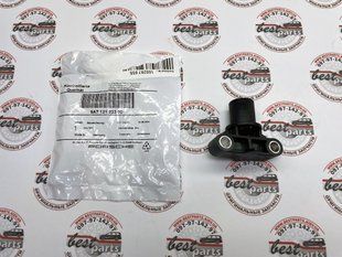 9A712123300, 9A7 121 233 00 Кронштейн радіатора нижній Porsche Panamera 971