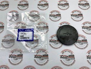 1397381 Заглушка головки блоку Volvo XC90 (-14) XC70 (-16) XC70 (-07) XC60 (-17) V70 (-16) V70 (-08) V60 CC (-18) V60 (-18) V50 (-12) V40 CC (-19) V40 (-19) S80 (-16) S80L (-12) S80 (-06) S60 CC (-18) S60 (-18) S40 (-12) S70 (-13)
