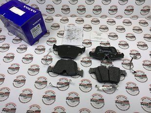 32287446 Колодки гальмівні задні Volvo XC90 (16-) / XC60 (18-) / XC40 (18-) / V90 CC (17-) / V90 (17-) / V60 CC (19-) / V60 (19-) / S90L ( 19-) / S90 (17-) / S60 (19-)