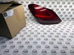 A205906460364, A 205 906 46 03 64 Фонарь задний правый рестайлинг Mercedes C W205