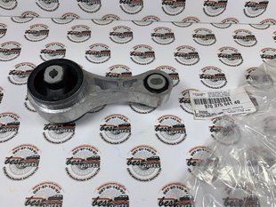 97037504140, 970 375 041 40 Подушка (Опора) двигателя нижняя Porsche Panamera 970