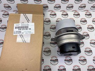 97037505720, 970 375 057 20 Подушка (опора) двигателя 3.0 Diesel Porsche Panamera 970