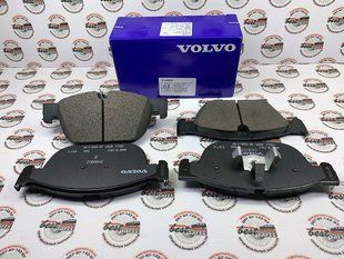 31499905 Колодки гальмівні передні Volvo XC60 (18-) / XC40 (18-) / V90 CC (17-) / V90 (17-) / V60 CC (19-) / V60 (19-) / S90L (19-) / S90 ( 17-) / Volvo S60 (19-)