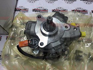 LR017367 Насос топливный (ТНВД) euro 4 Range Rover Sport L320 / Land Rover Discovery 3/4 L319