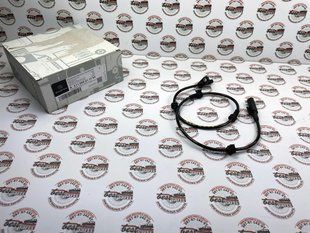 A211540311764, A 211 540 31 17 64 Датчик числа оборотів (ABS) передній Mercedes E W211