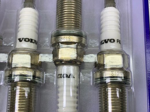 31286359 Свечи зажигания к-т 6 шт Volvo XC90 (-14) / XC70 (-16) / XC60 (-17) / V70 (-16) / V60 (-18) / S80 (-16) / S80L (-12) / S60 (-18)