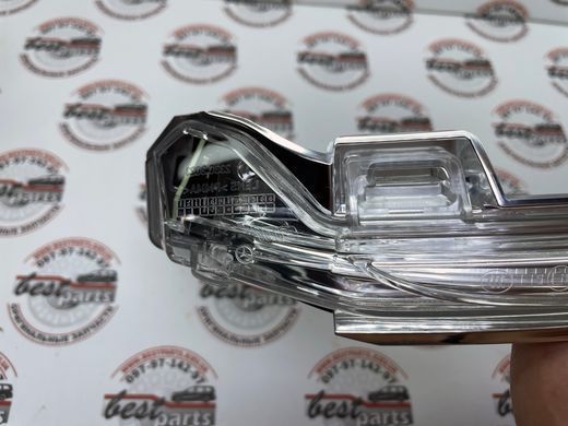 A0999066902, A 099 906 69 02 Повторитель поворота левого зеркала Mercedes S W223 / EQS V297