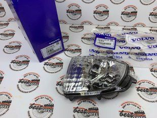 31111813 Повторювач повороту лівого дзеркала Volvo XC90 (-14) / XC70 (-16)