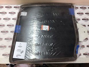 LR017466 Стекло боковое заднее правое Range Rover Vogue L322