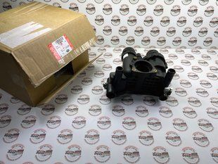 LR186860 Термостат в зборі з корпусом Range Rover Vogue L322 / L405 / Sport L494