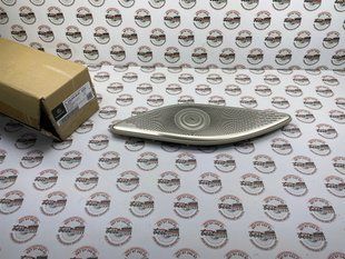 A22382086018T92, A 223 820 86 01 8T92 Накладка на динамик Burmester Burmester задней правой двери Mercedes S W223