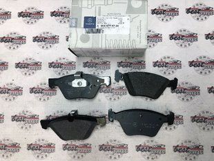 A0044200720, A 004 420 07 20 Колодки гальмівні передні Mercedes E W211 / S W220