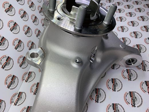 LR146343 Кулак поворотный передний левый Range Rover Vogue L405