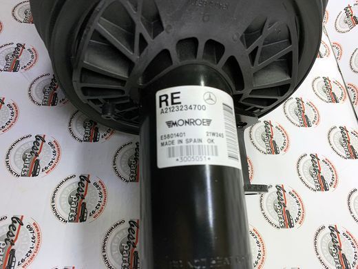 A2123203438, A 212 320 34 38 Стойка амортизационная передняя пневматическая правая (Амортизатор пневмо передний правый) 4matic AIRMATIC Mercedes E W212 / CLS C218