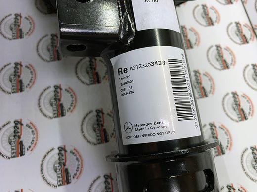 A2123203438, A 212 320 34 38 Стойка амортизационная передняя пневматическая правая (Амортизатор пневмо передний правый) 4matic AIRMATIC Mercedes E W212 / CLS C218