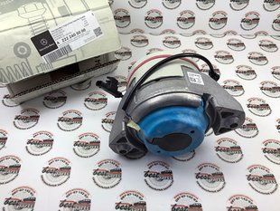A2222405000, A 222 240 50 00 Подушка (опора) двигуна права 4matic Mercedes S W222