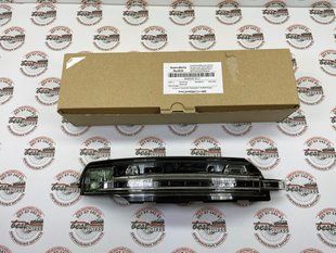 95B949101F, 95B 949 101 F Повторитель поворота на левом зеркале Porsche Macan 95B/95B-2